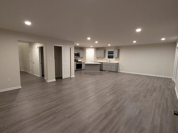 Living room / Dining area