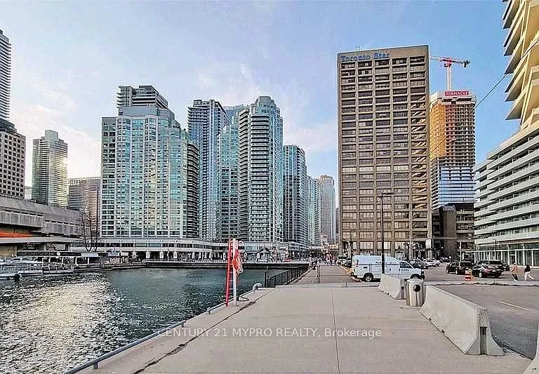10 Yonge St #605 — Photo 2