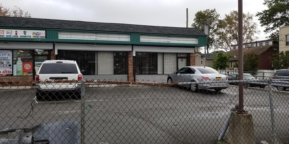 1st image of 587 Midland Ave