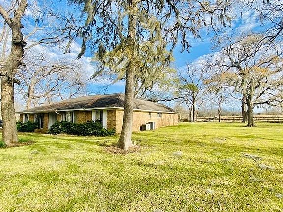 2nd image of 6115 Old Oak Cir