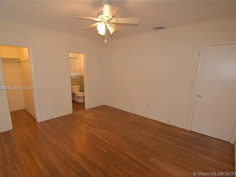 800 Andalusia Ave — Photo 10