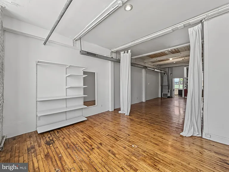 14 W Harvey St #16 — Photo 9