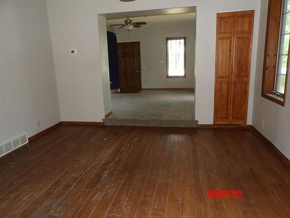 2nd image of 211 E Tomah Rd