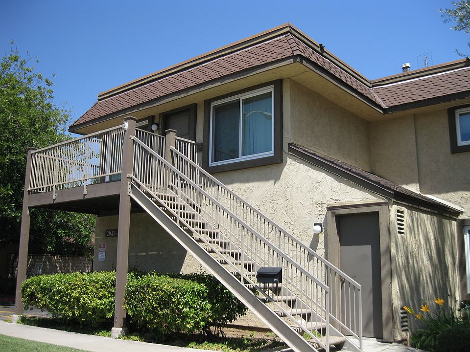 Outside view 2_05022013