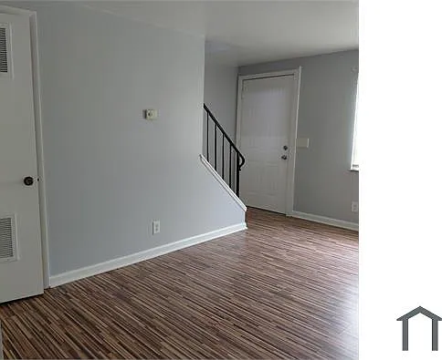 48 Poplar St — Photo 6