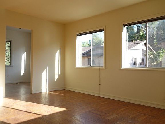 5th image of 4601 Jessica Dr