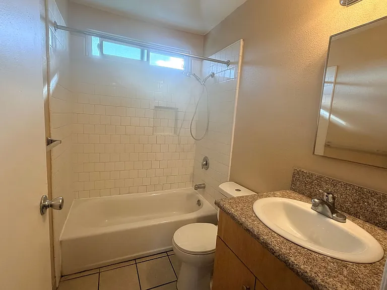 410 - 436 CA-202 — Photo 14