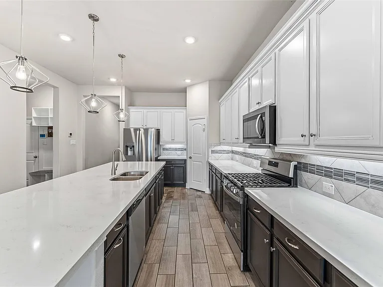 11926 Symphony Park Ct — Photo 6