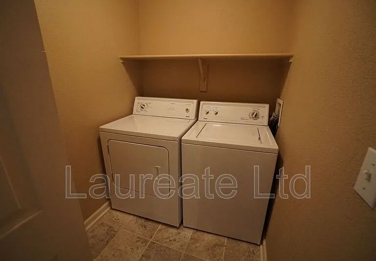 6510 Silver Mesa Dr #E — Photo 14