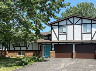 1108 S 7th St, Oakes, ND 58474