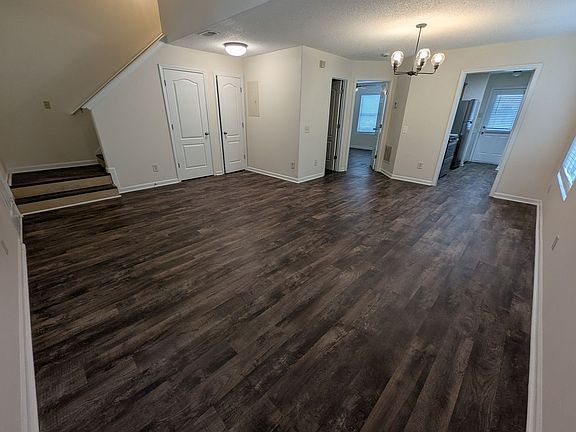 2nd image of 385 Bridgewater Cir