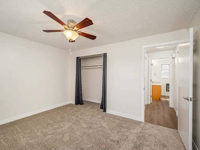 Hopkins Horizon Apartments — Photo 11