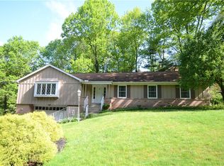 1055 Covington Pl, Allison Park, PA 15101