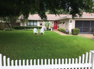 1221 Branda Vista Dr, Brandon, FL 33510