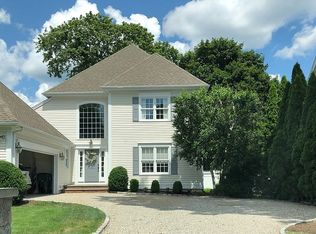 148 Mailands Rd, Fairfield, CT 06824