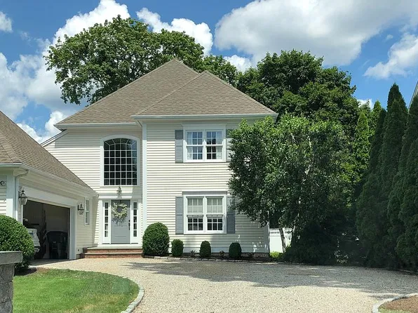 148 Mailands Rd, Fairfield, CT 06824