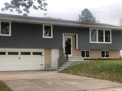 1592 Thomas St, Hazel Green, WI, 53811