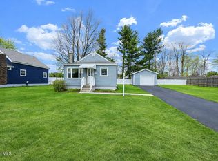 153 Dahlia St, Schenectady, NY 12306