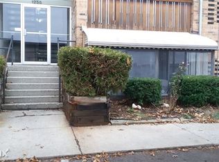 255 N Maple Rd, Ann Arbor, MI 48103