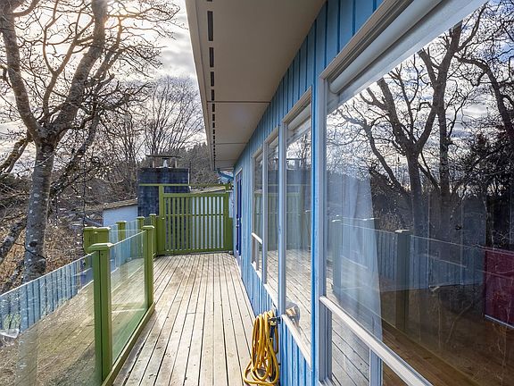 5th image of 494 Sargent Rd