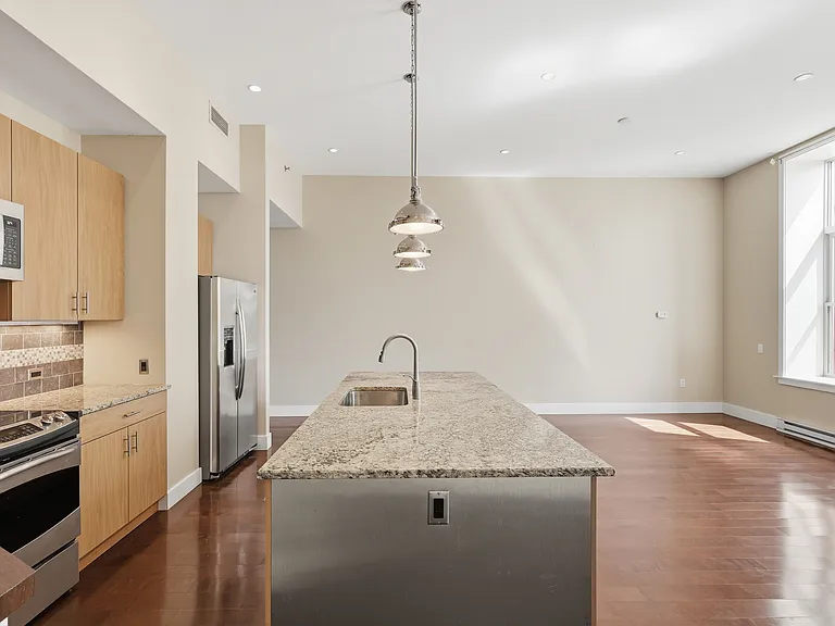 509 Bogart Pl #203 — Photo 9