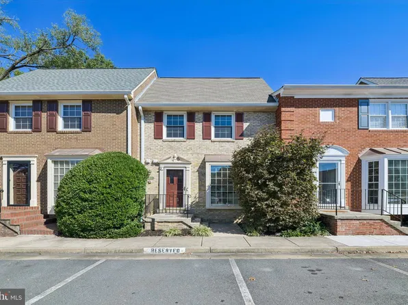 2663 Centennial Ct, Alexandria, VA 22311