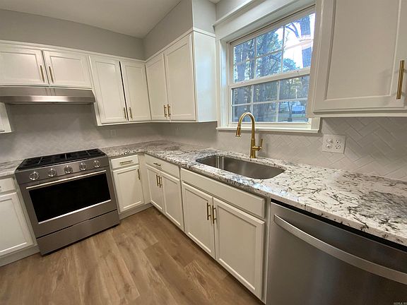 5th image of 211 McKee St