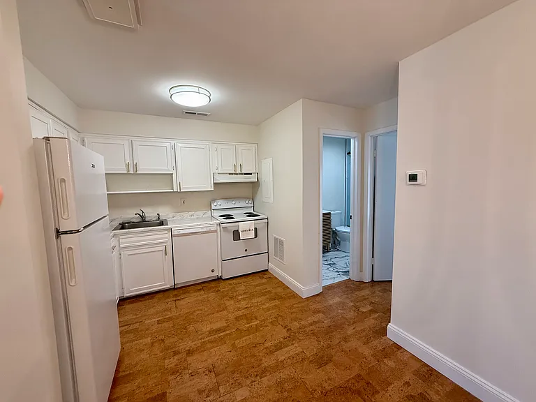 26 Prospect Ave #E10 — Photo 7