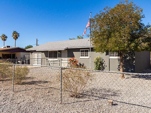 3rd image of 13915 W Noble Cir