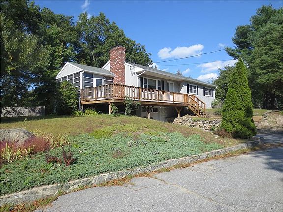 3rd image of 40 Slater Dr