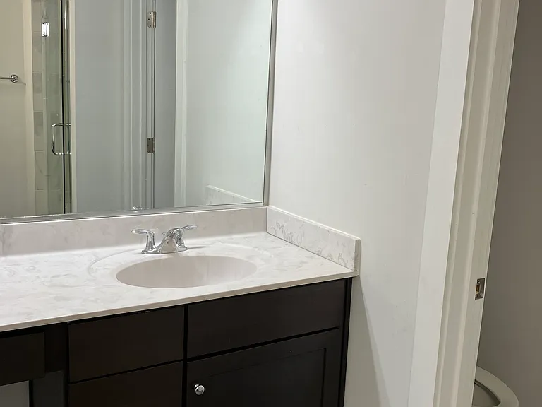 808 Wesley Ln #B — Photo 7