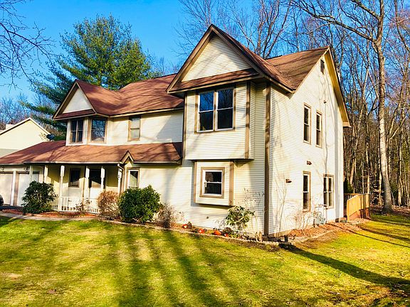 A ton of space, flat yard all around.