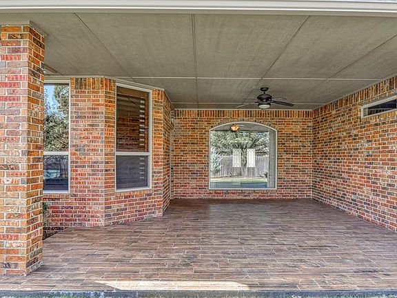 4th image of 2705 SW 137th St