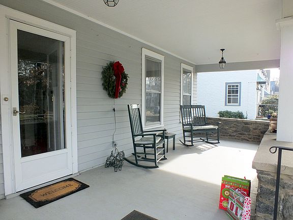 4th image of 202 Murray Avenue