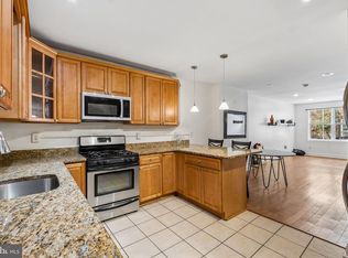 1914 Manton St, Philadelphia, PA 19146