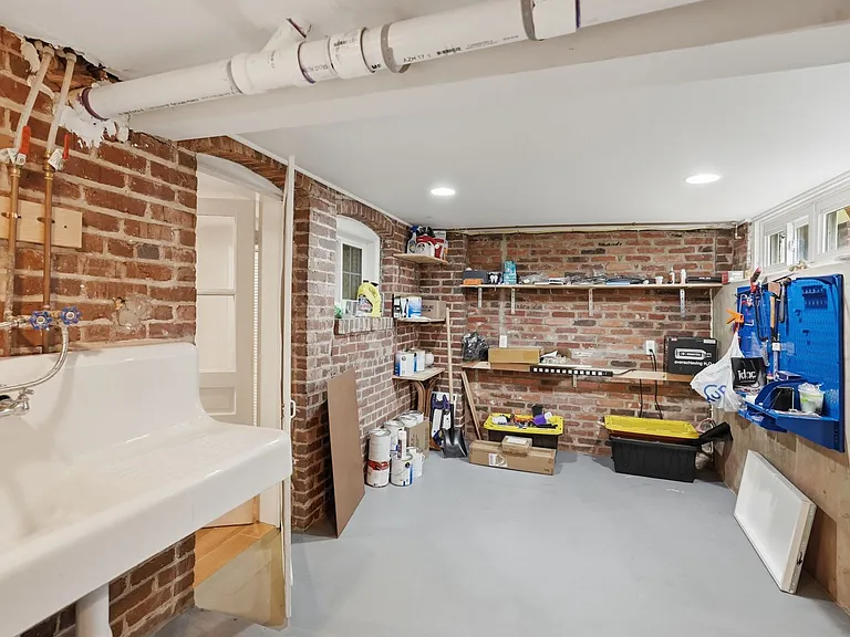 3839 Beecher St NW — Photo 36
