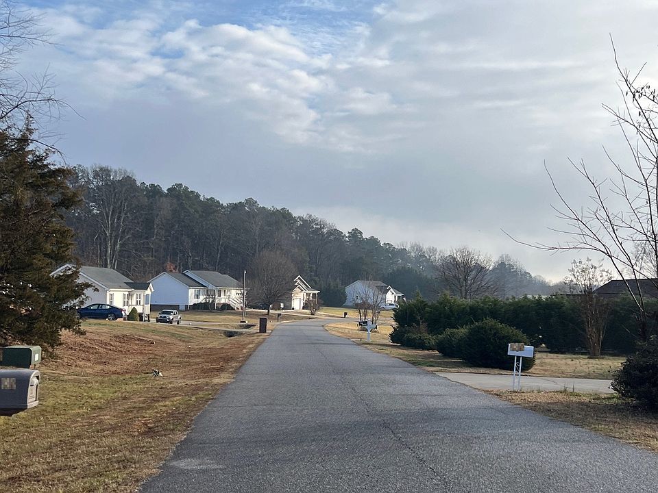 2nd image of 1812 Buffalo Run