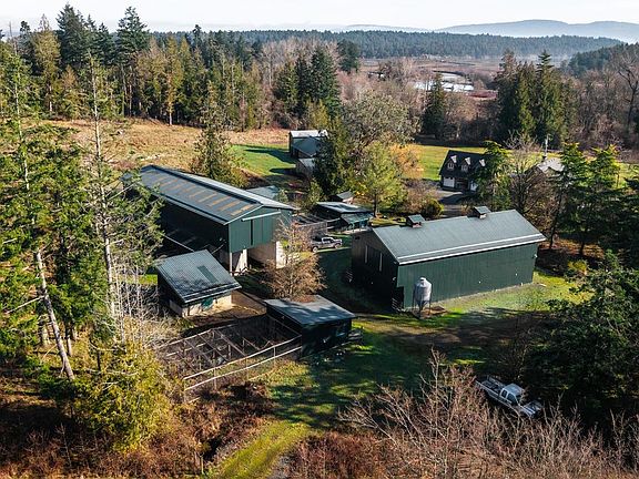 2nd image of 8797 Chemainus Rd