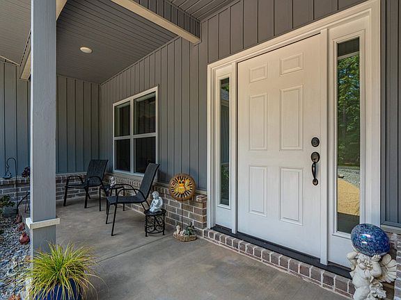 2nd image of 13 Rollo Ln