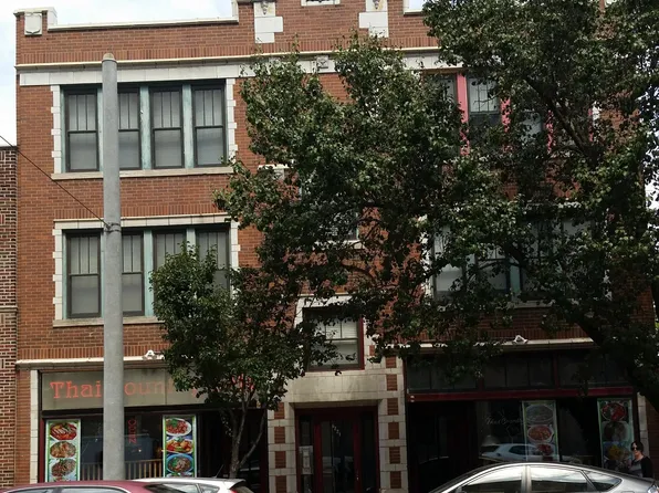 6221 Delmar Blvd APT 302, Saint Louis, MO 63130