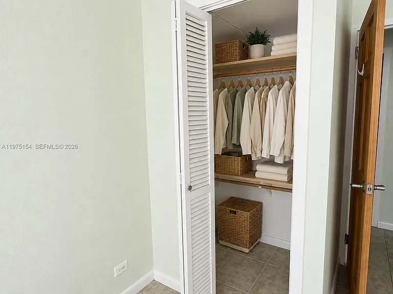 1408 Brickell Bay Dr #404 — Photo 20