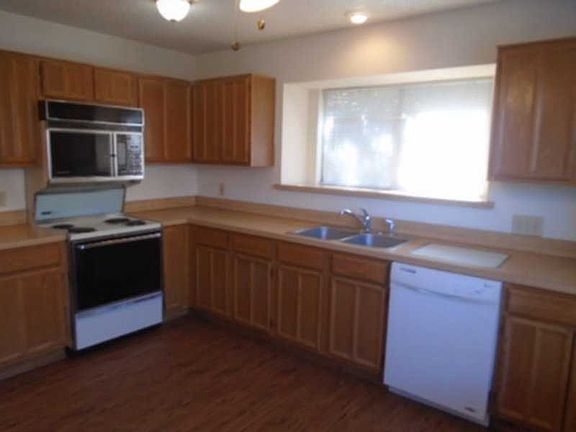 3rd image of 4348 Bentley Dr