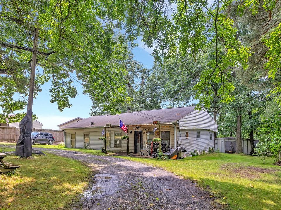 1st image of 125 Aiken Ln