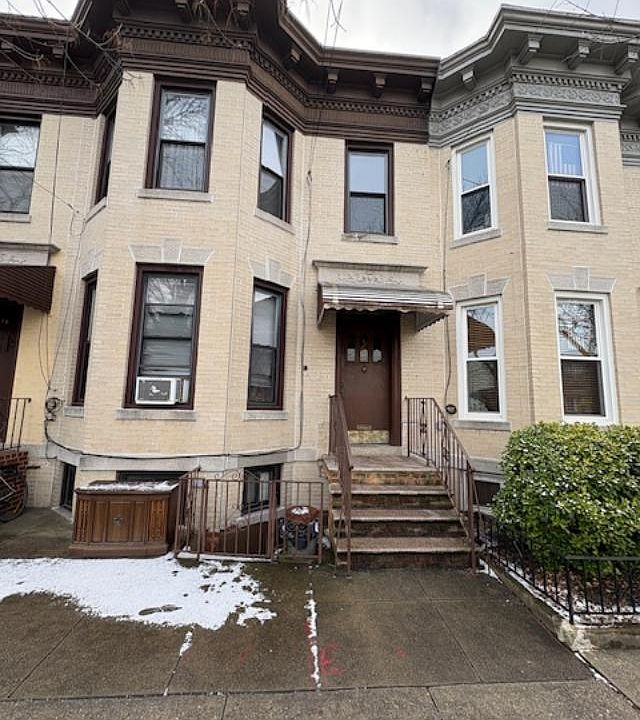 1st image of 93-18 103rd Avenue