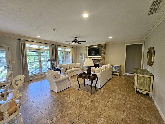 4th image of 10334 Bernadette Dr