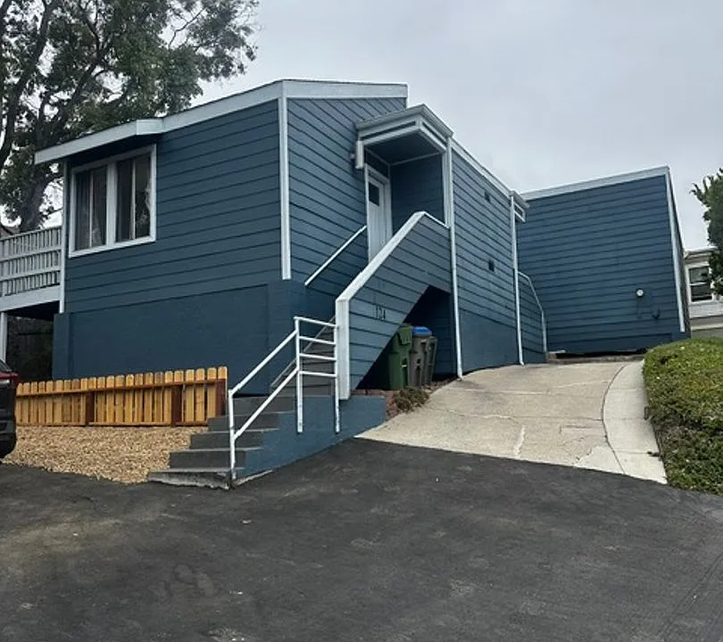 124 Fontana Ave