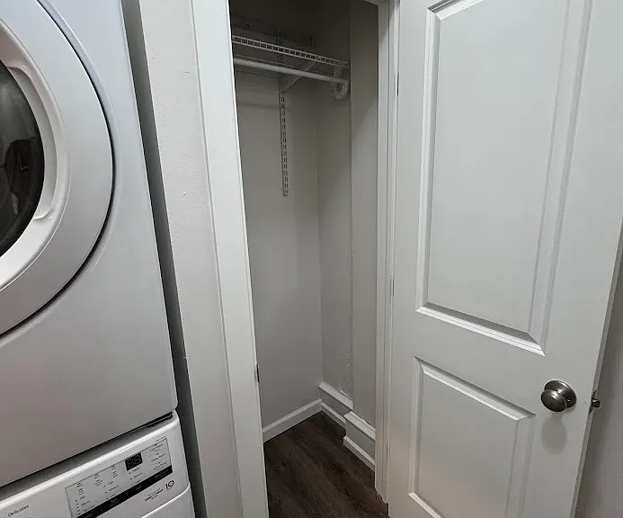 6328 Vine St #1R — Photo 11