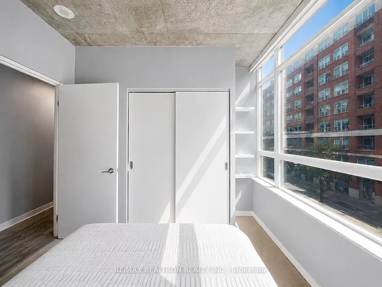 218 King St E #320 — Photo 21