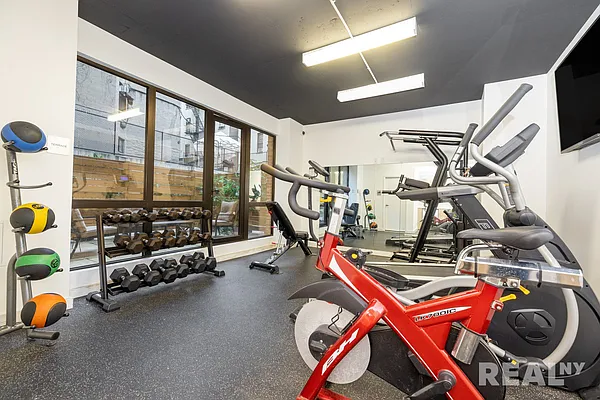 Rented by REAL New York | media 9