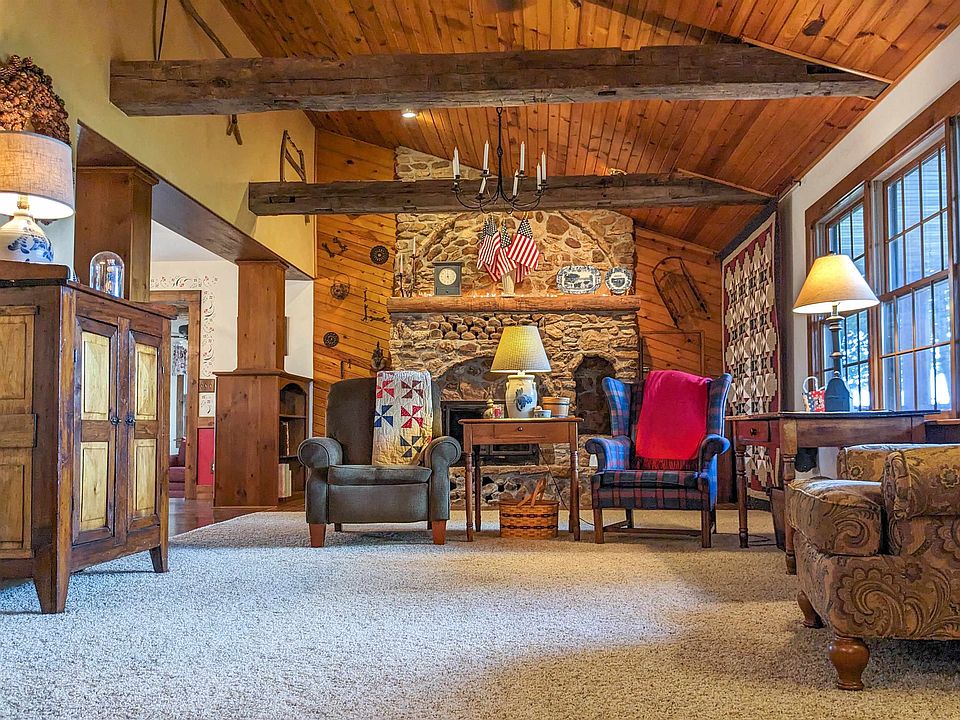 1st image of 21326 Cowling Ln